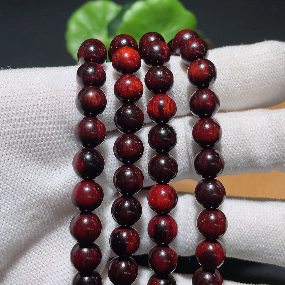 W31608504 Rosewood Long Strand, Total Weight Approx. 35.7g, Bead Size 8mm