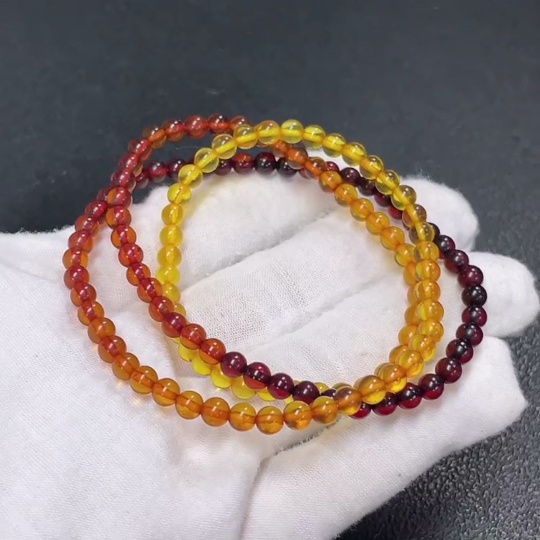 C32784425 Amber Beeswax Beaded Bracelet, Total Weight Approx. 7.99g, Size About 5mm