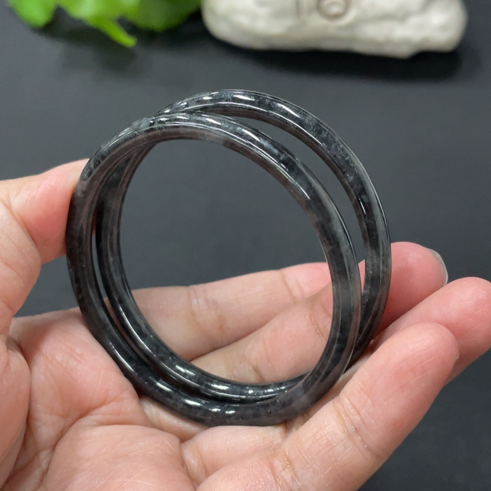 F32769969 Jadeite Round Bangle Size 50.8