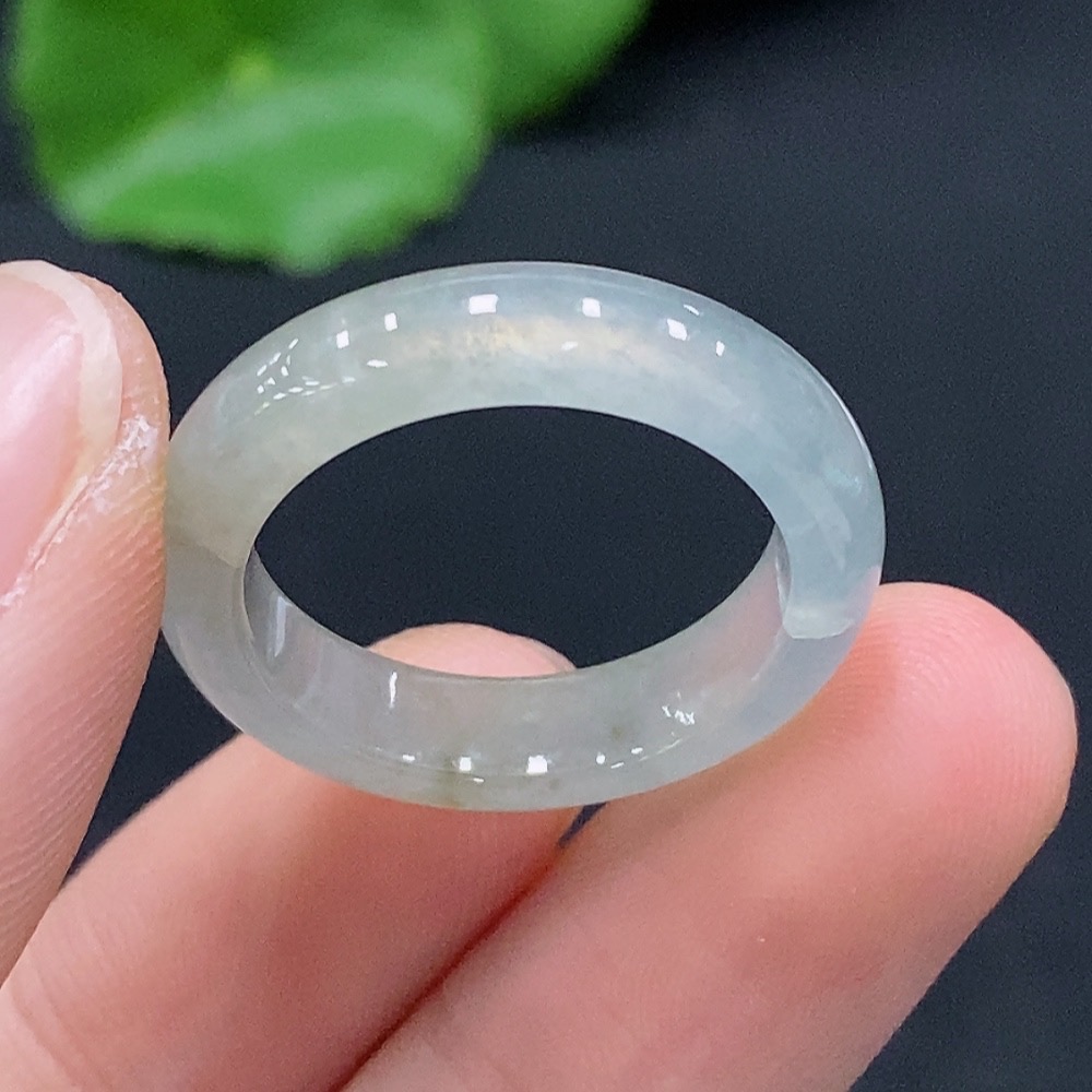 F32695908 Jadeite Ring Size 18 with Crack Total Weight Approx. 3.46g