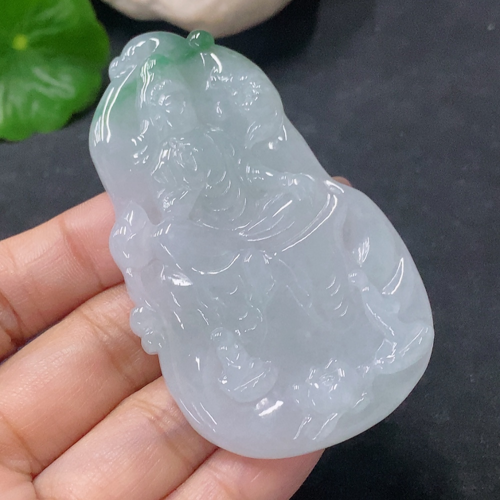 F34041994 Jadeite Pendant Guanyin, Total Weight Approx. 30.65g