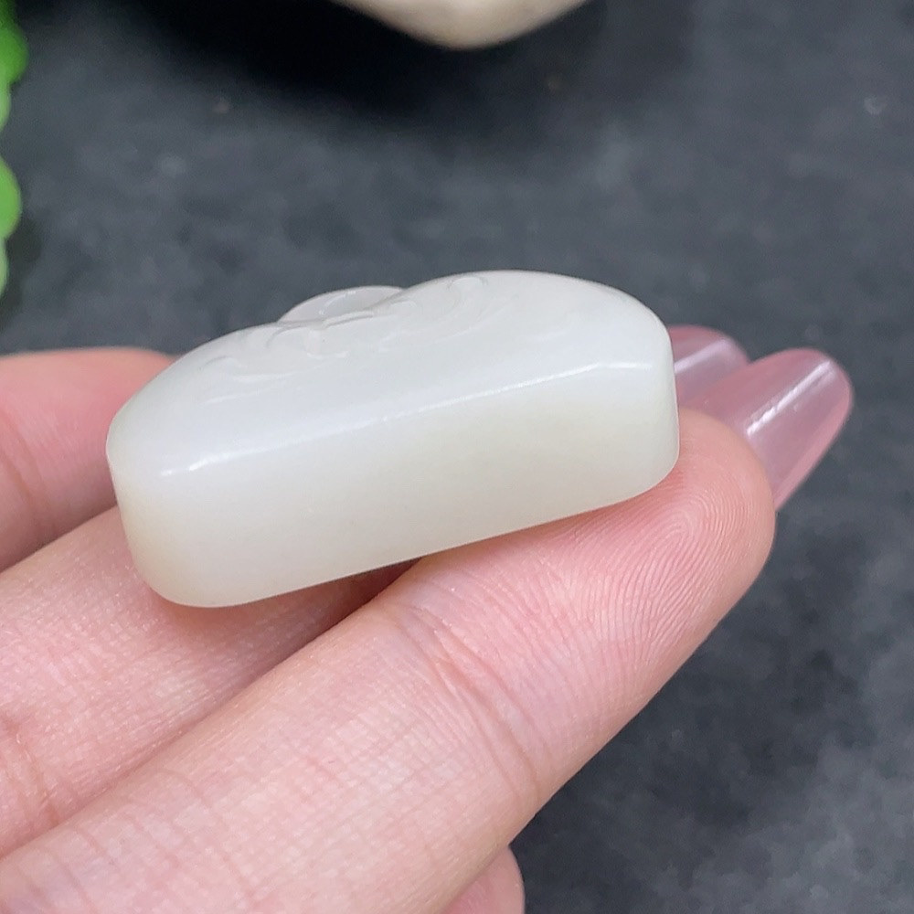 H34959694 Hetian Jade Pendant - Prosperity in Full Bloom