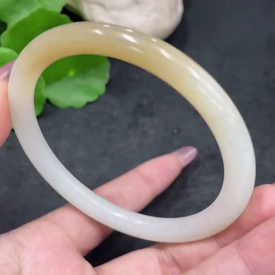H33884993 Hetian Jade Round Bangle, Size 62.3, Total Weight Approx. 30.7g, Containing Other Mineral Components
