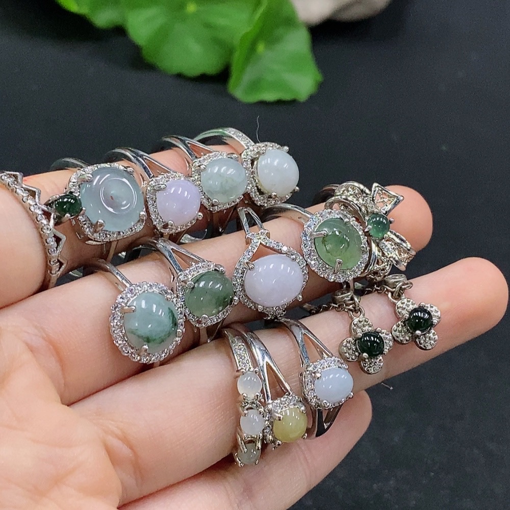 F31682884 Jadeite cabochon earrings/adjustable ring non-gold setting