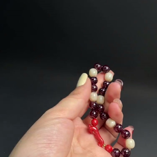 C22446302 Garnet Bracelet approx. 8.4mm total weight approx. 27.18g with Hetian Jade
