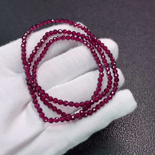 C35092233 Garnet bead strand, total weight approximately 12.36g, size about 3.3mm