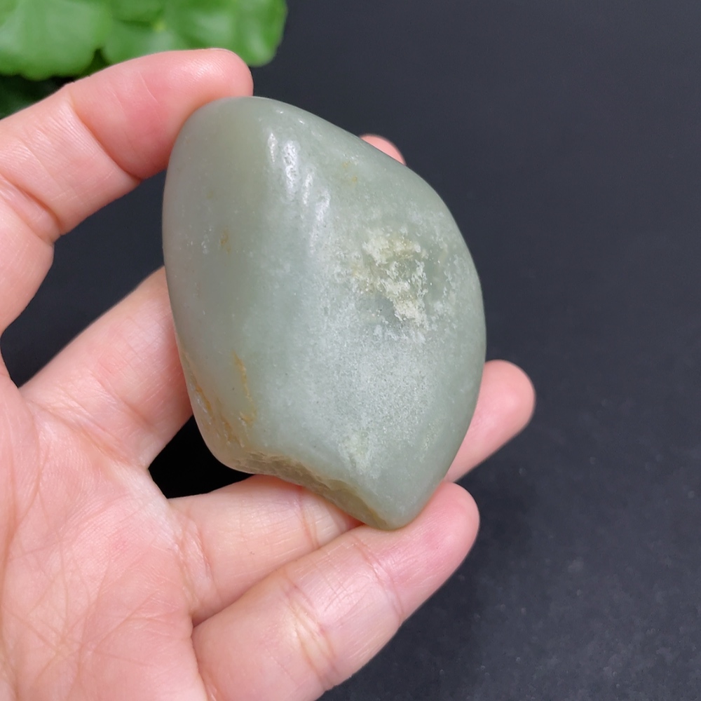 H34037800 Hetian Jade, total weight approx. 68.8g, skin color origin undetermined