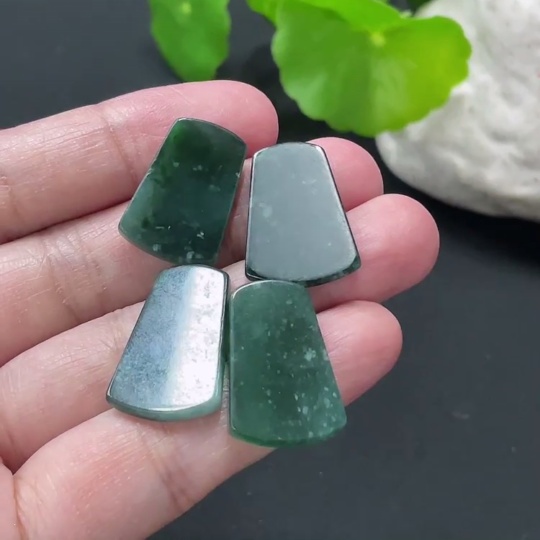 F34978692 Jadeite Plain Pendant Inlay