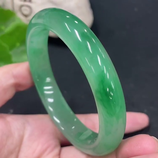 H31616356 African Emerald (Dulong Jade)
