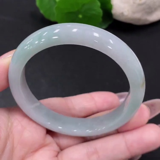 F34068142 Jadeite Round Bangle Size 56.7 Total Weight Approx.50g