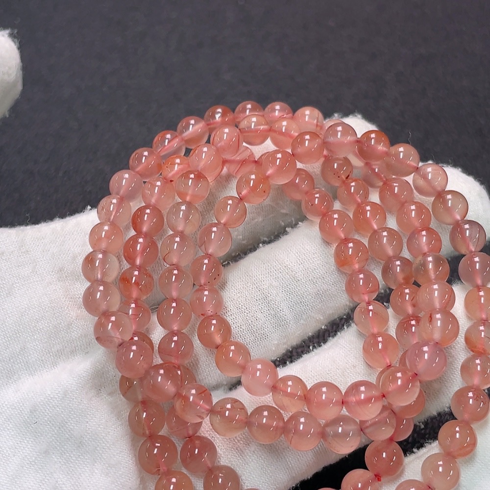 C34949611 South Red Agate Bead Necklace with Visible Organic Matter, Total Weight Approx. 37.5g, Bead Size Around 6mm