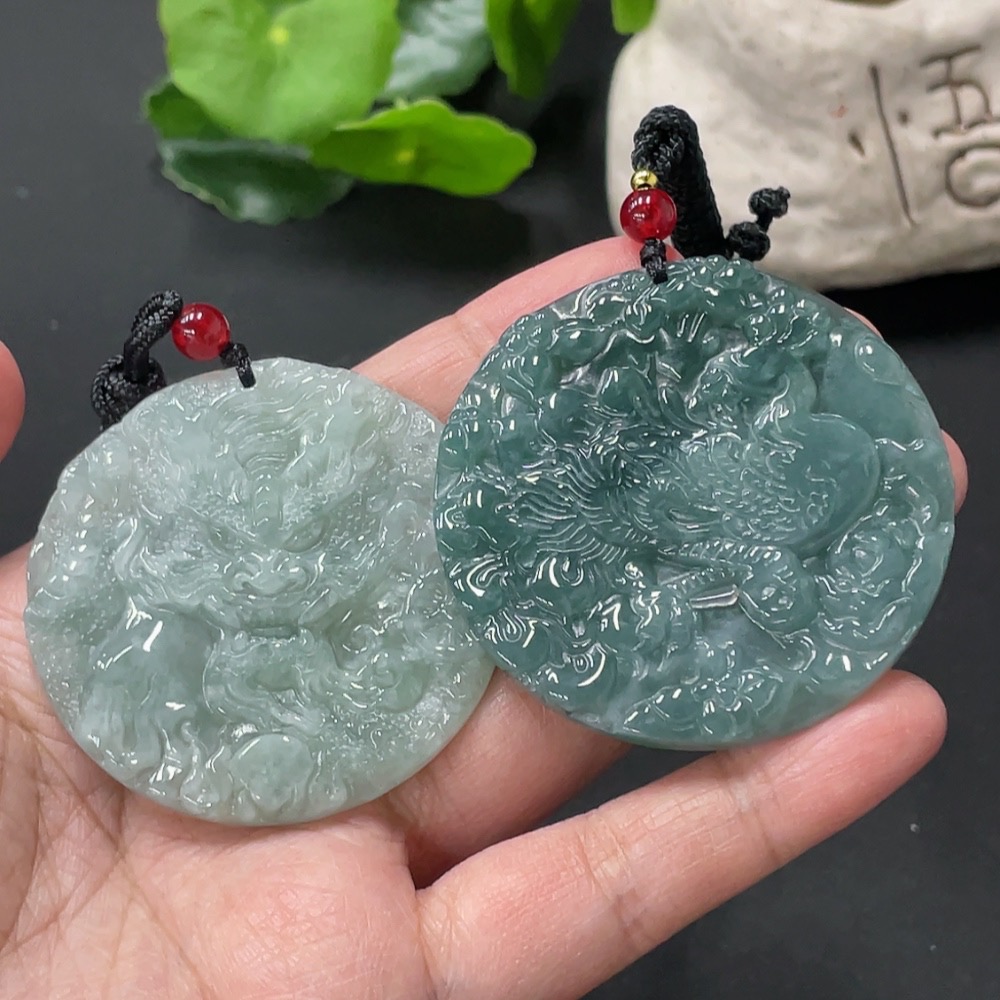 F33908898 Jadeite Pendant Sell as a Lot Beads Non-A