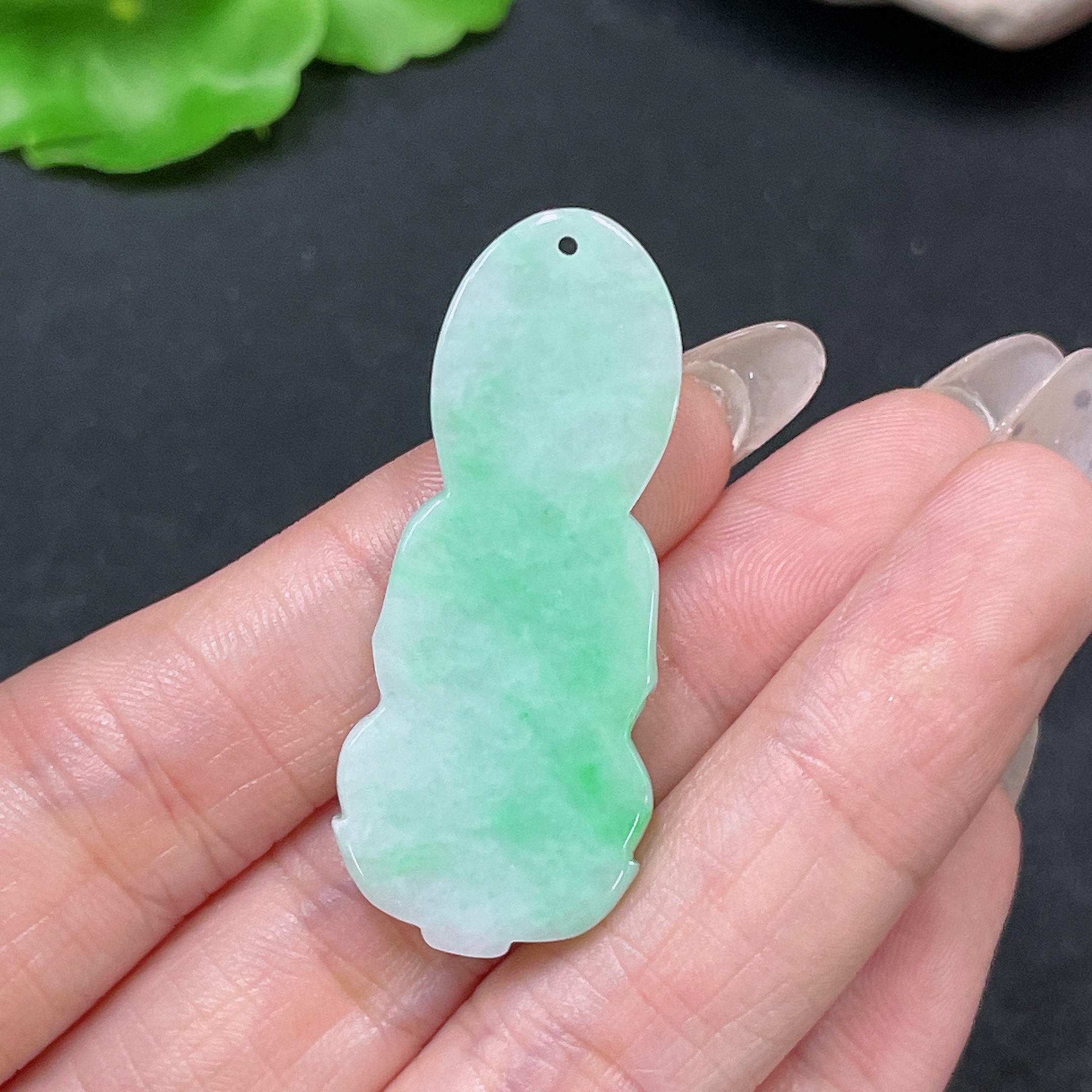 F35157818 Jadeite Pendant Guanyin Total Weight Approx. 8.55g