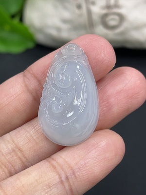 F42952750 翡翠如意挂件 货品总重约3.76g