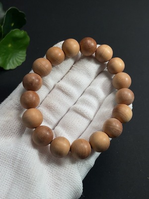 W41947748 山檀木山檀手串 货品总重约12g 卡12mm左右