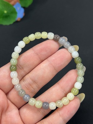H41947048 和田玉手串 卡5.8mm左右 货品总重约12.3g