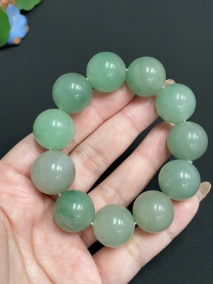 H32738358 African Emerald (Dulong Jade)
