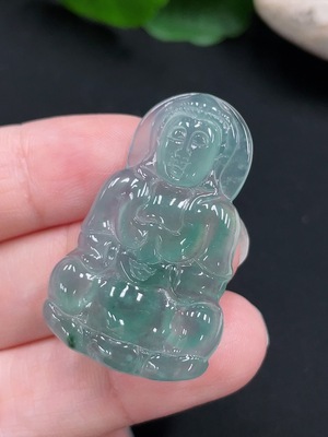 F30459882 Jadeite Guanyin Pendant Total Weight: Approx. 6.1g