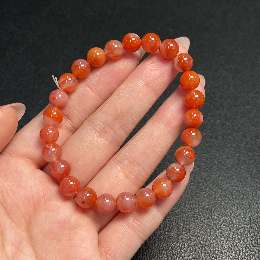 C33853514 Red Agate Bracelet with Visible Organic Matter, Total Weight Approx. 15.54g, Size ~7.8mm