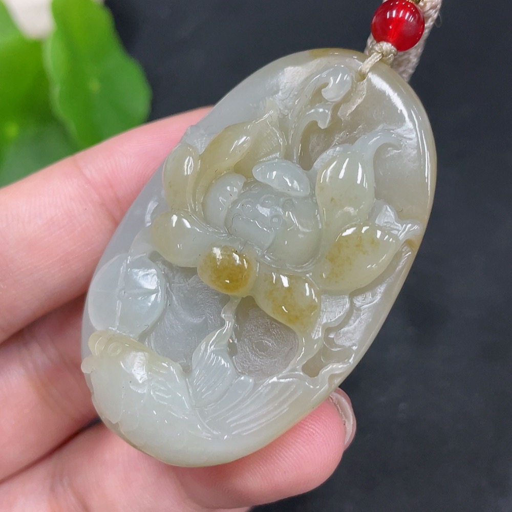 H30561186 Hetian Jade Pendant - Abundance Every Year