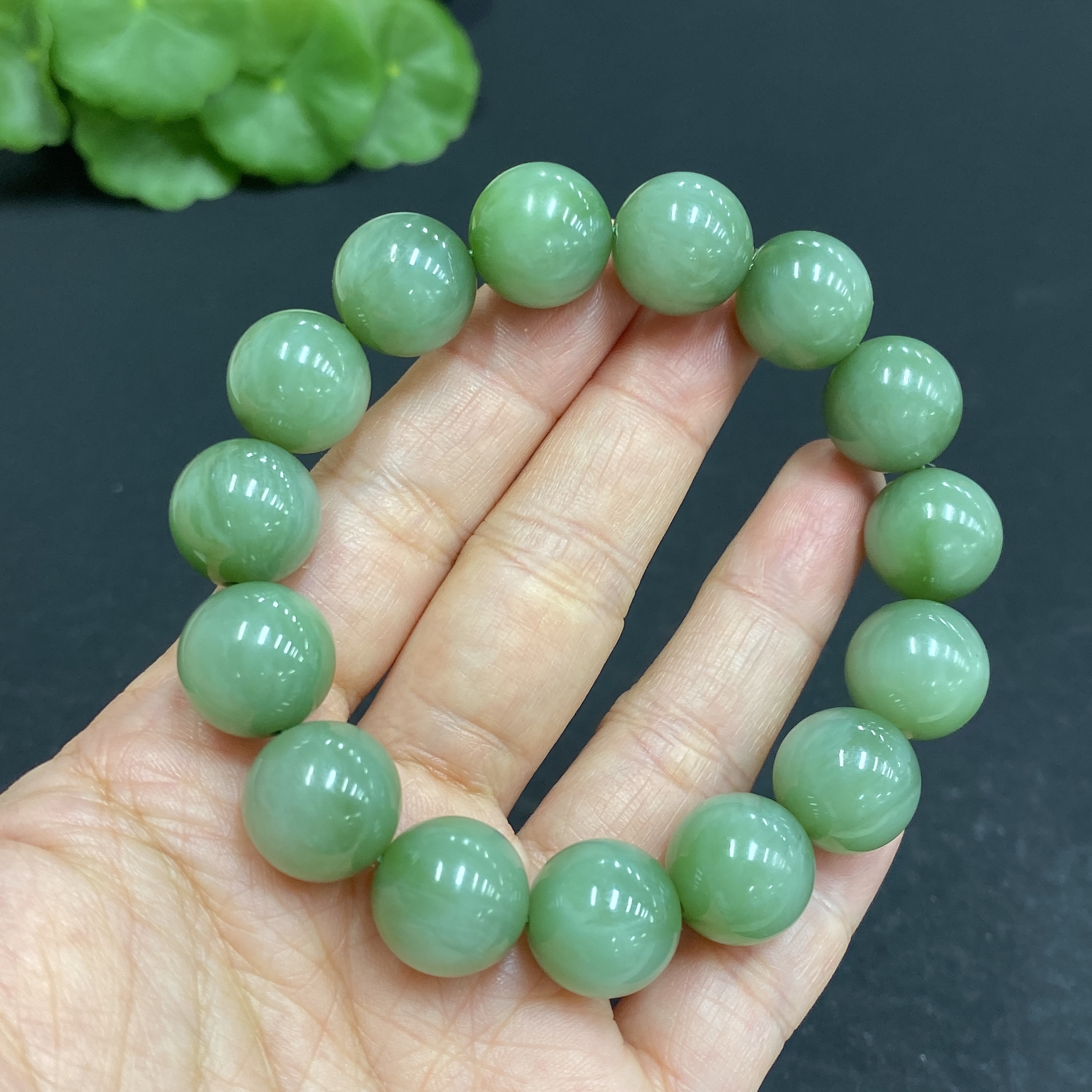 H33845532 Hetian Jade Bracelet, approx. 13.2mm, total weight approx. 56.7g