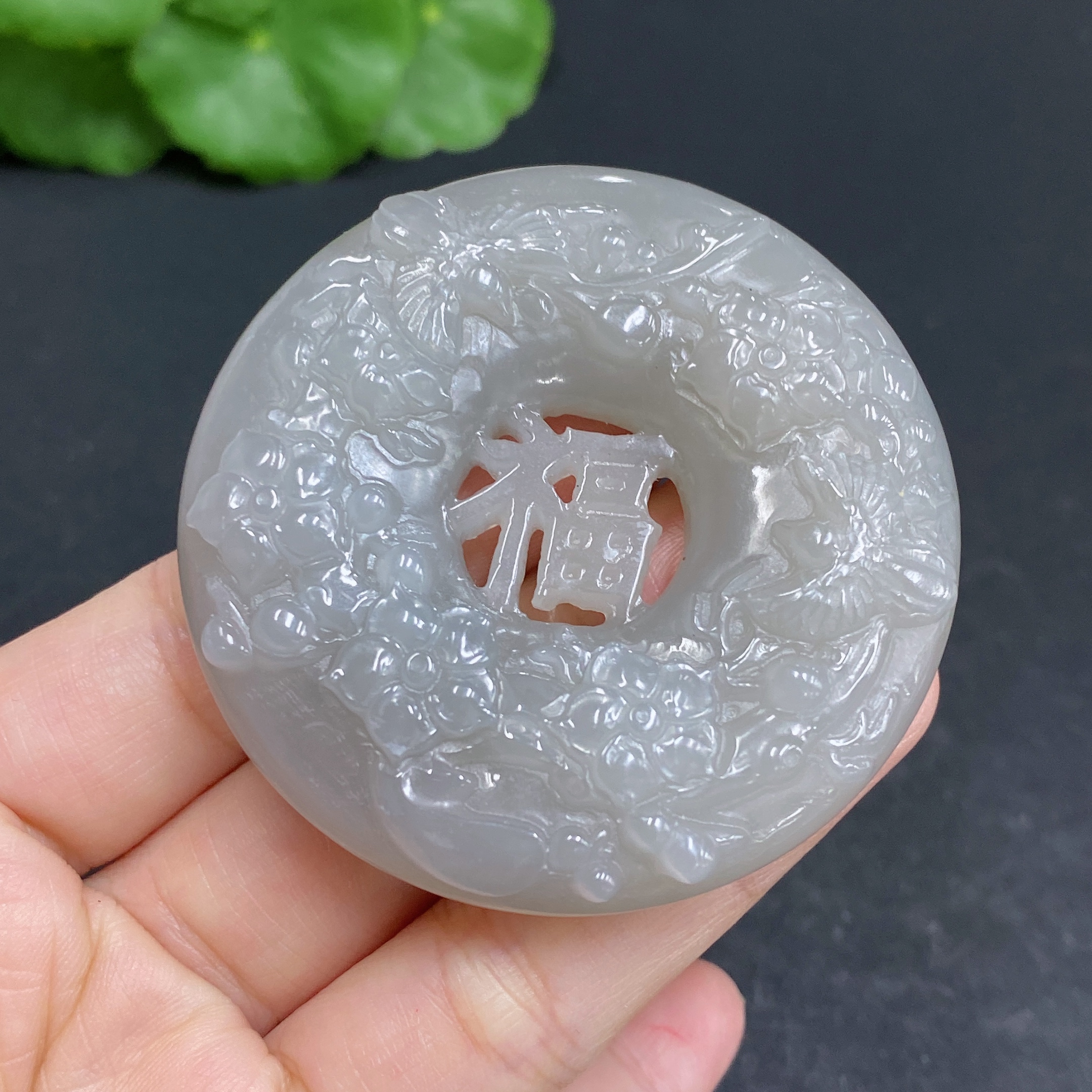 H33902717 Hetian Jade Pendant  Prosperity in Full Bloom  Total weight: approx. 54.8g