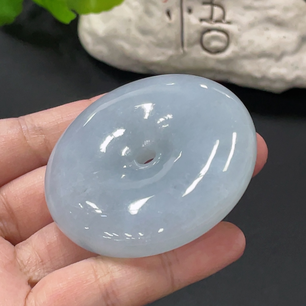 F34019132 Jadeite Safety Pendant, Total Weight Approximately 82.9g