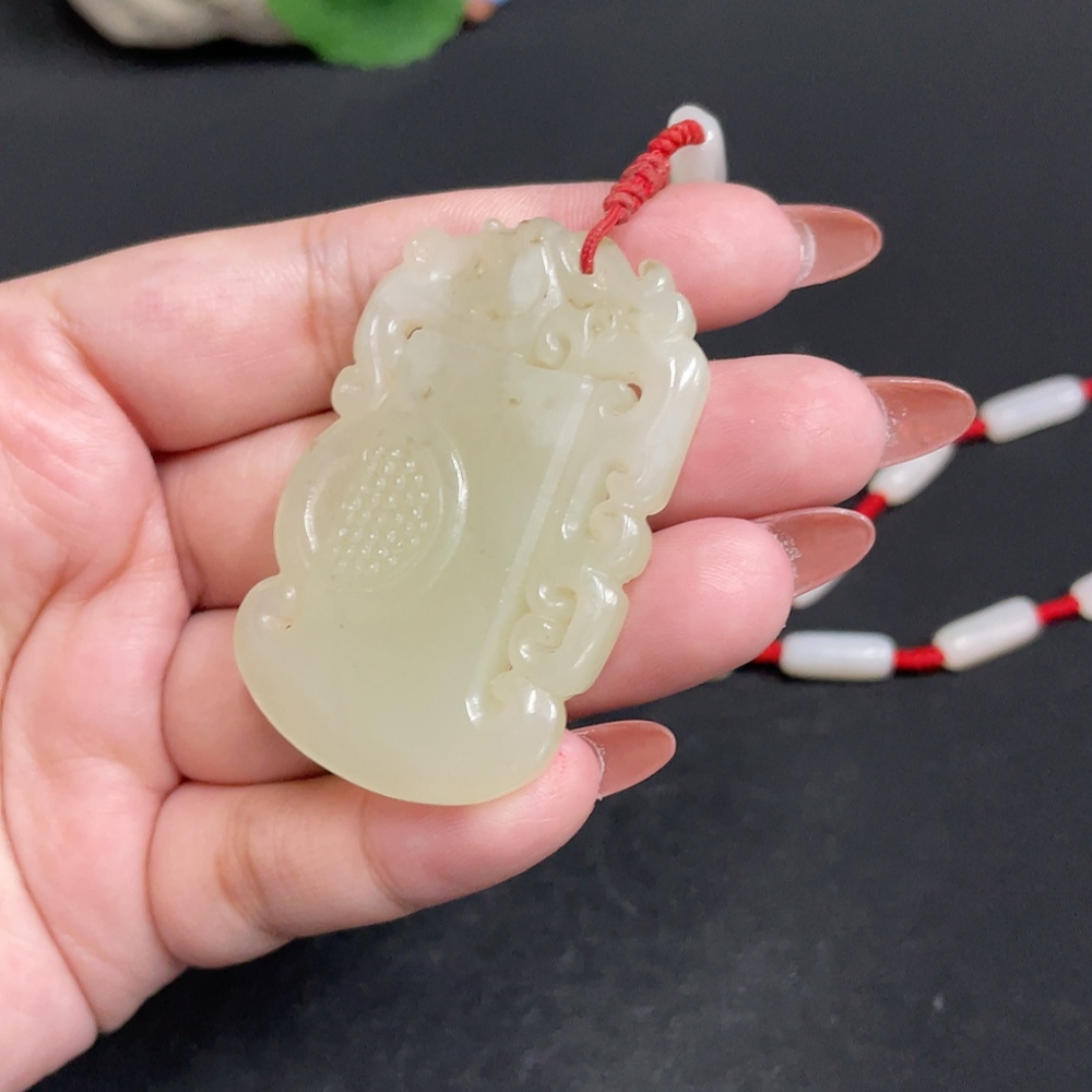 H34973033 Hetian Jade Pendant, Antique Style, Total Weight Approx. [with chain] 49.6g