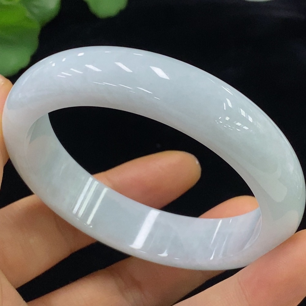 F34974104 Jadeite Round Bangle Size 57.5 Total Weight Approximately 64.53g With Crack