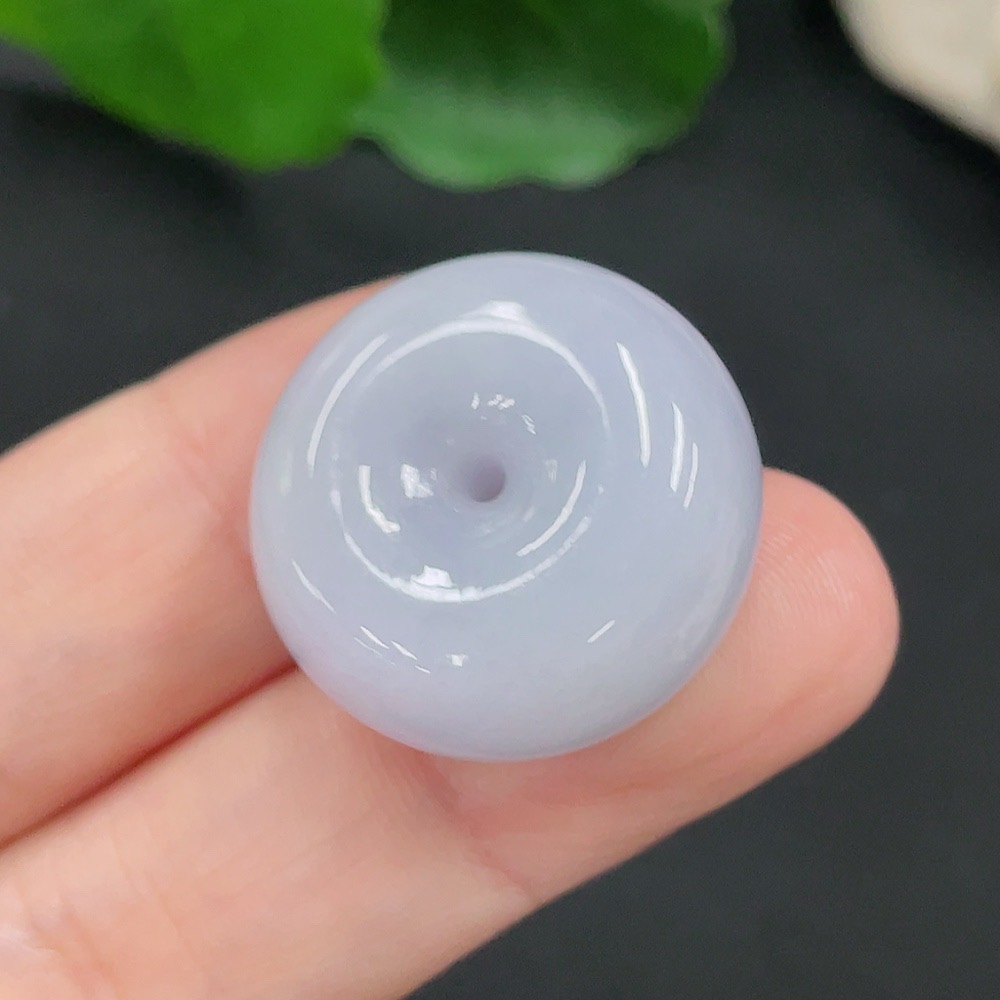 F28288033 Jadeite Peace Knot Pendant, Total Weight Approximately 11.7 Grams