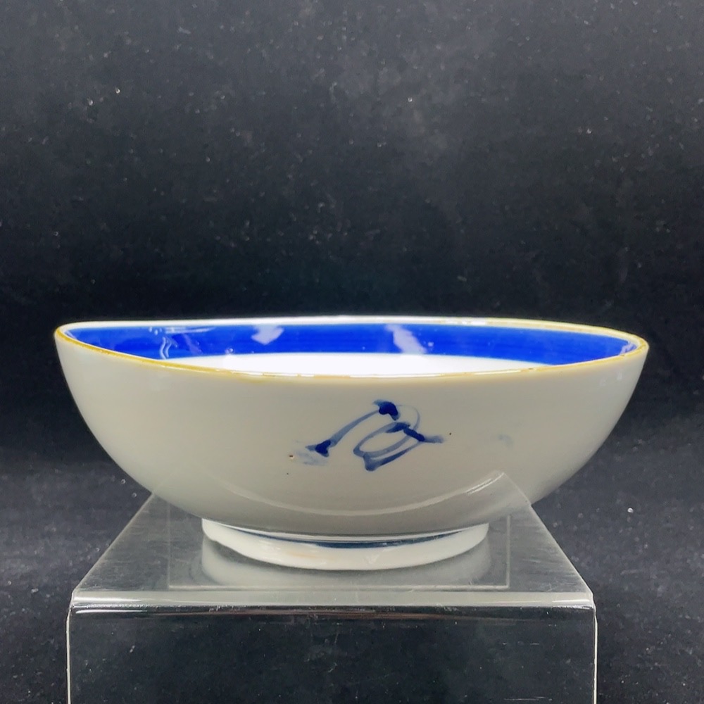 W30478564 Ceramic, Mint Condition, Modern Blue and White Bowl, Size as per Actual Item
