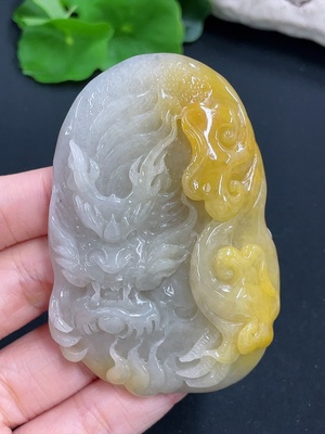 F41950199 翡翠挂件 龙牌 货品总重约85.28g