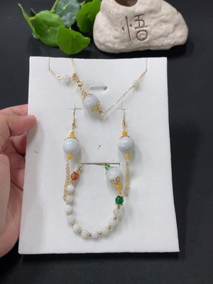 F33876019 Jadeite Single Bead Inlaid Pieces Sell as a Lot Non-Gold Inlaid