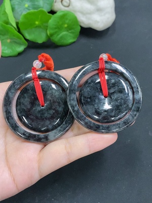 F34962363 翡翠子母扣挂件一手走