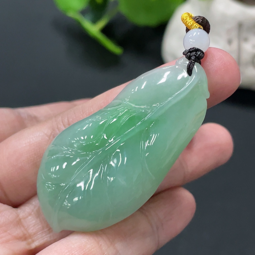 F33909975 Jadeite Leaf Pendant Total Weight Approx. 18.5g
