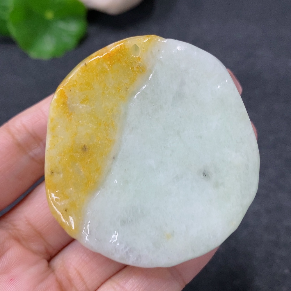 F34955013 Jadeite Pendant Golden Toad Total Product Weight Approx. 64.47g Yellow Part Color Origin Undetermined