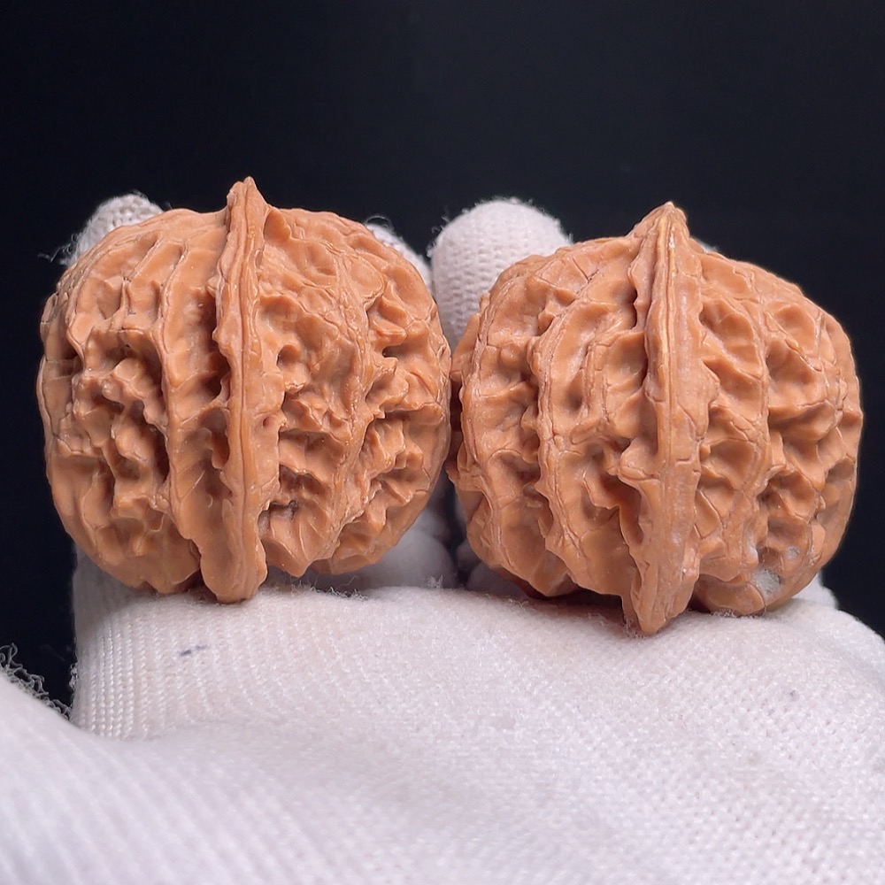 W23652385 Apple Orchard Walnut, Total Weight Approx. 34.6g, Size 37.8mm