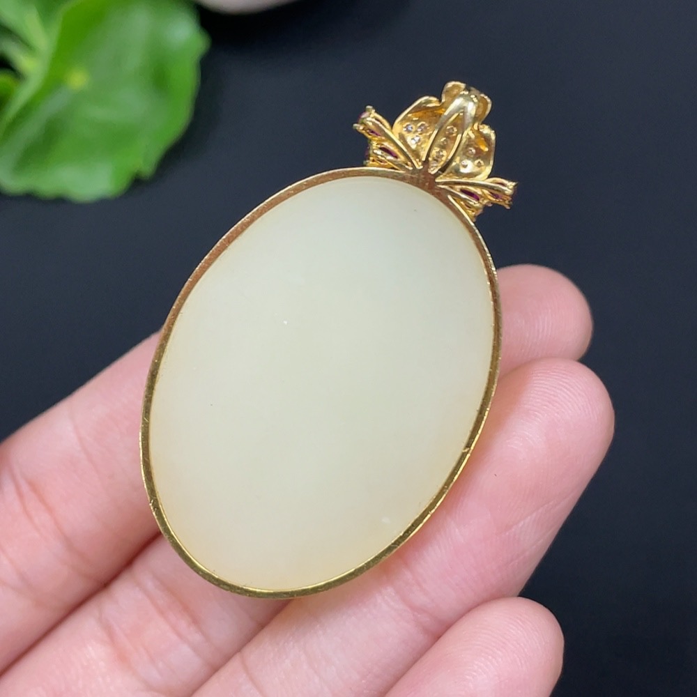 H29388032 Hetian Jade Inlaid Pendant 18k Gold Total Weight Approx. 19.7g
