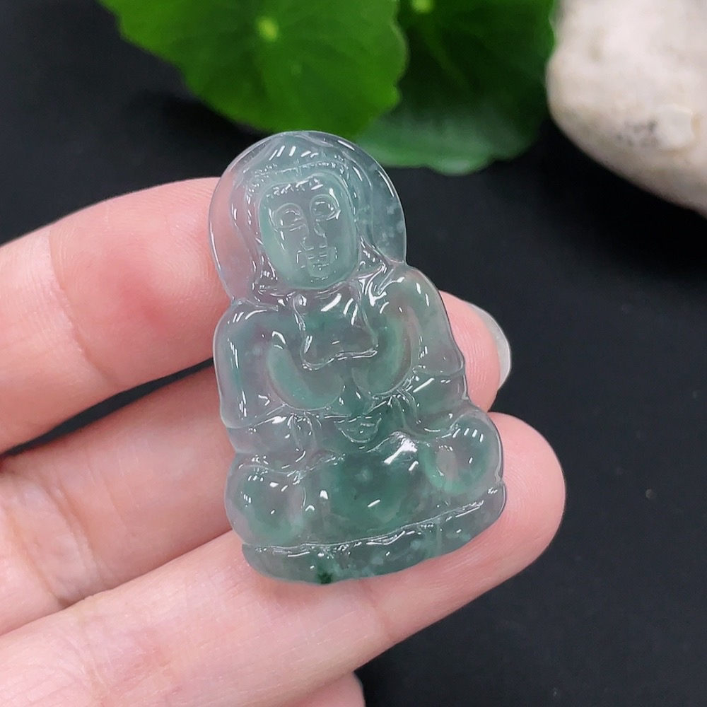 F30459882 Jadeite Guanyin Pendant Total Weight: Approx. 6.1g