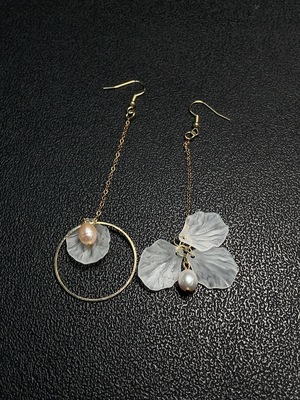 C27159612 Pearl Inlaid Earrings Non-Gold Setting Total Weight Approx. 3.95g
