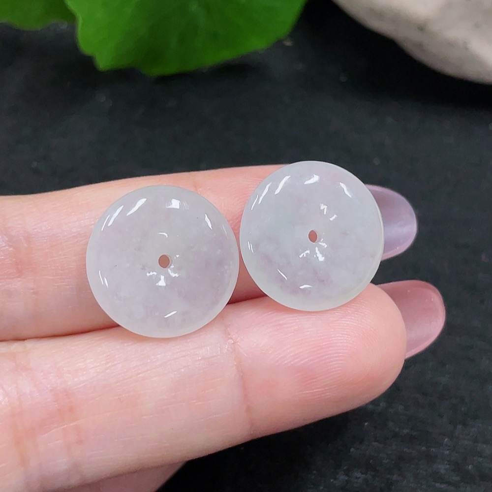 F33826351 Jadeite Safety Buckle Pendant Sell as a Lot