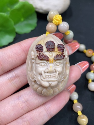 H35084882 Alashan Agate Pendant - Mahakala, contains other mineral components, total weight (including chain) approx. 73.7g