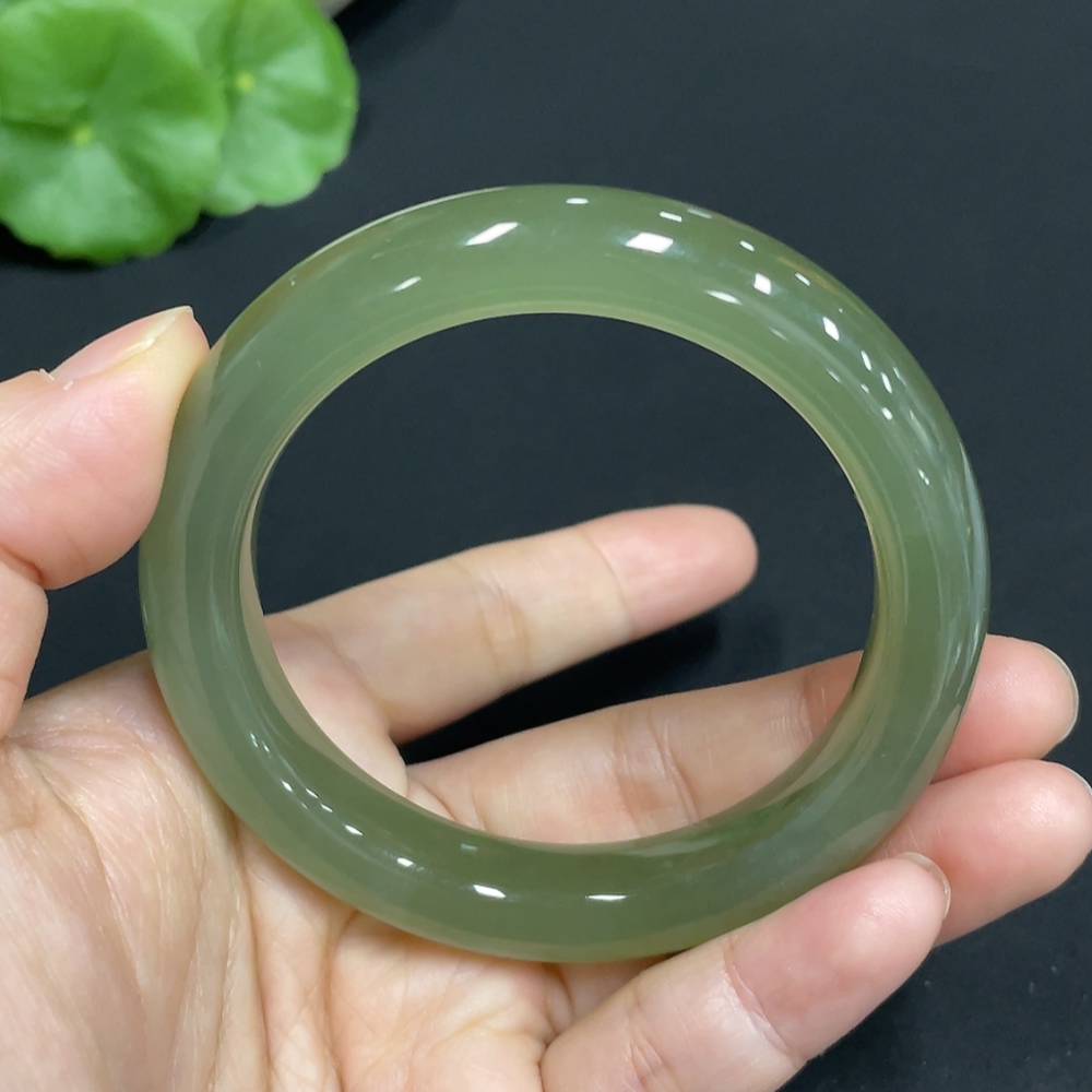 H34072459 Hetian Jade Round Bracelet Size 53.1 Total Weight Approx. 54g