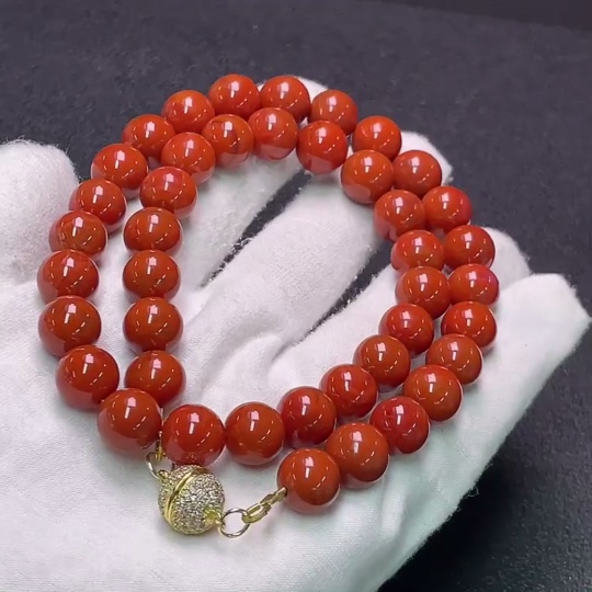 C33922462 South Red Agate Bead Necklace Non-Gold Visible Organic Matter Total Weight Approx. 65.72g Size About 9.8mm