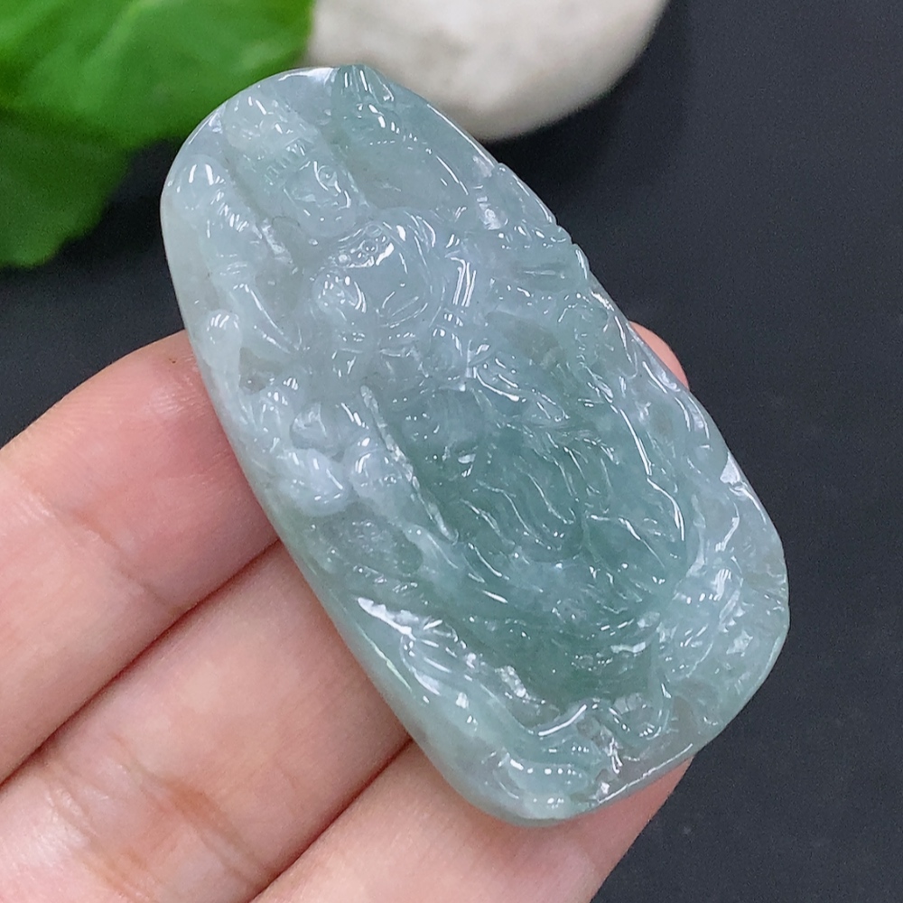 F32801533 Jadeite Thousand-Hand Guanyin Pendant, Total Weight Approx. 19.3g