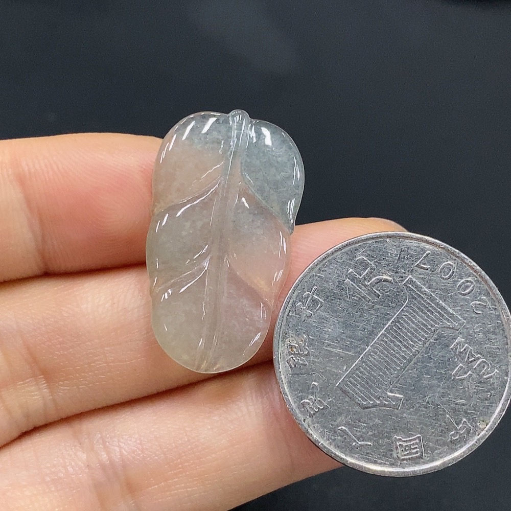F19145976 Jadeite leaf inlay piece, total weight 1.886g