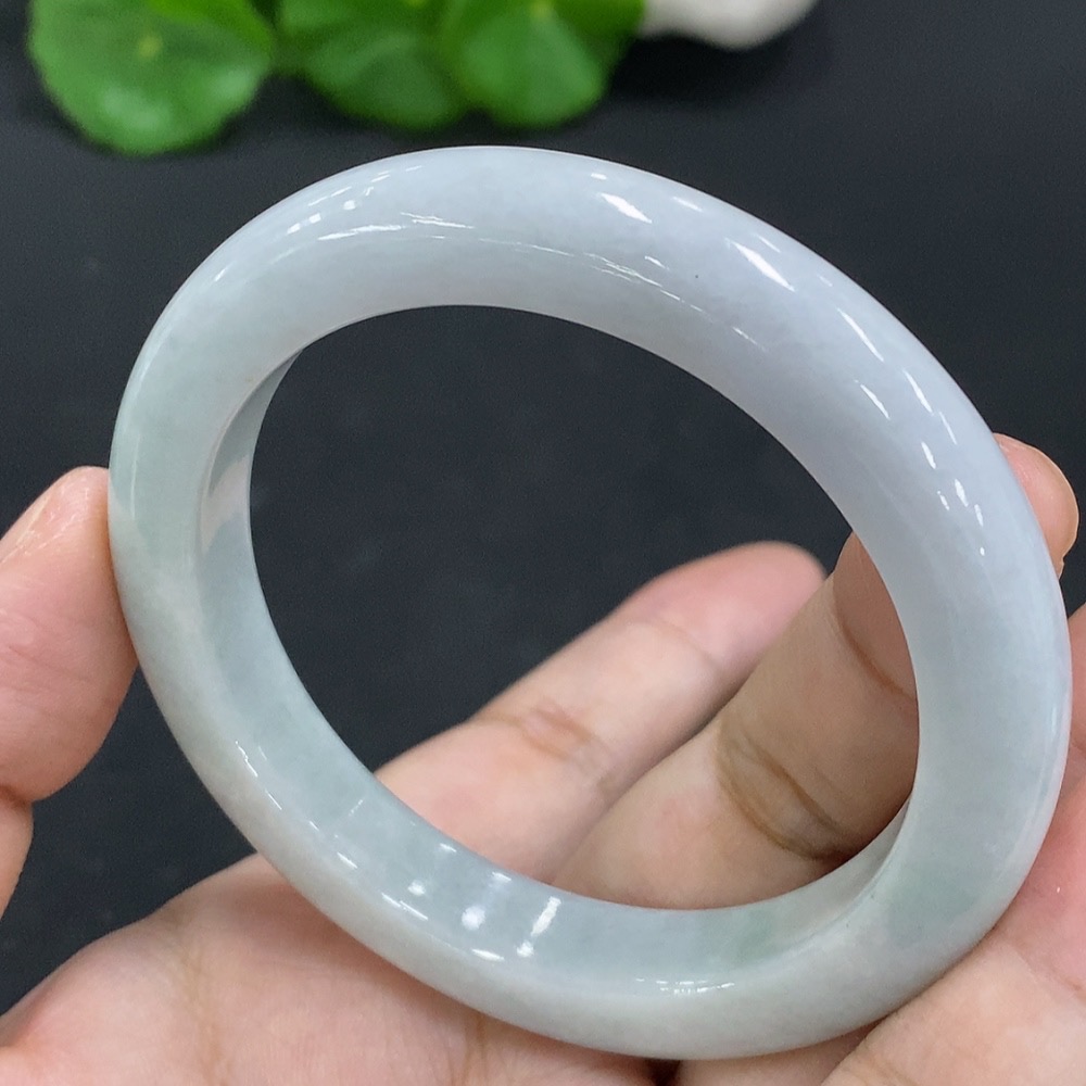 F20229214 Jadeite Round Bangle Size 55.2 Total Weight 52.588g
