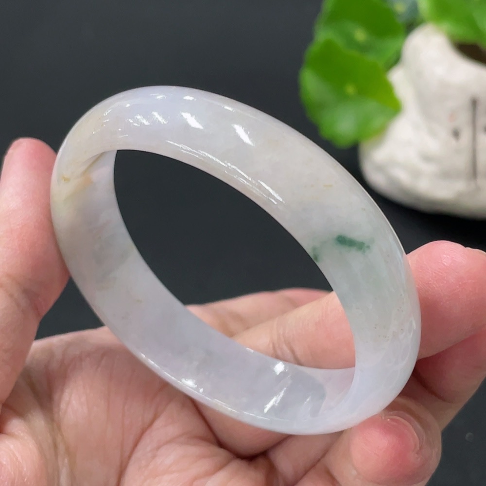 F35108816 Jadeite Concubine Bracelet Size 51.8/45.2mm Total Weight Approx. 33.74g