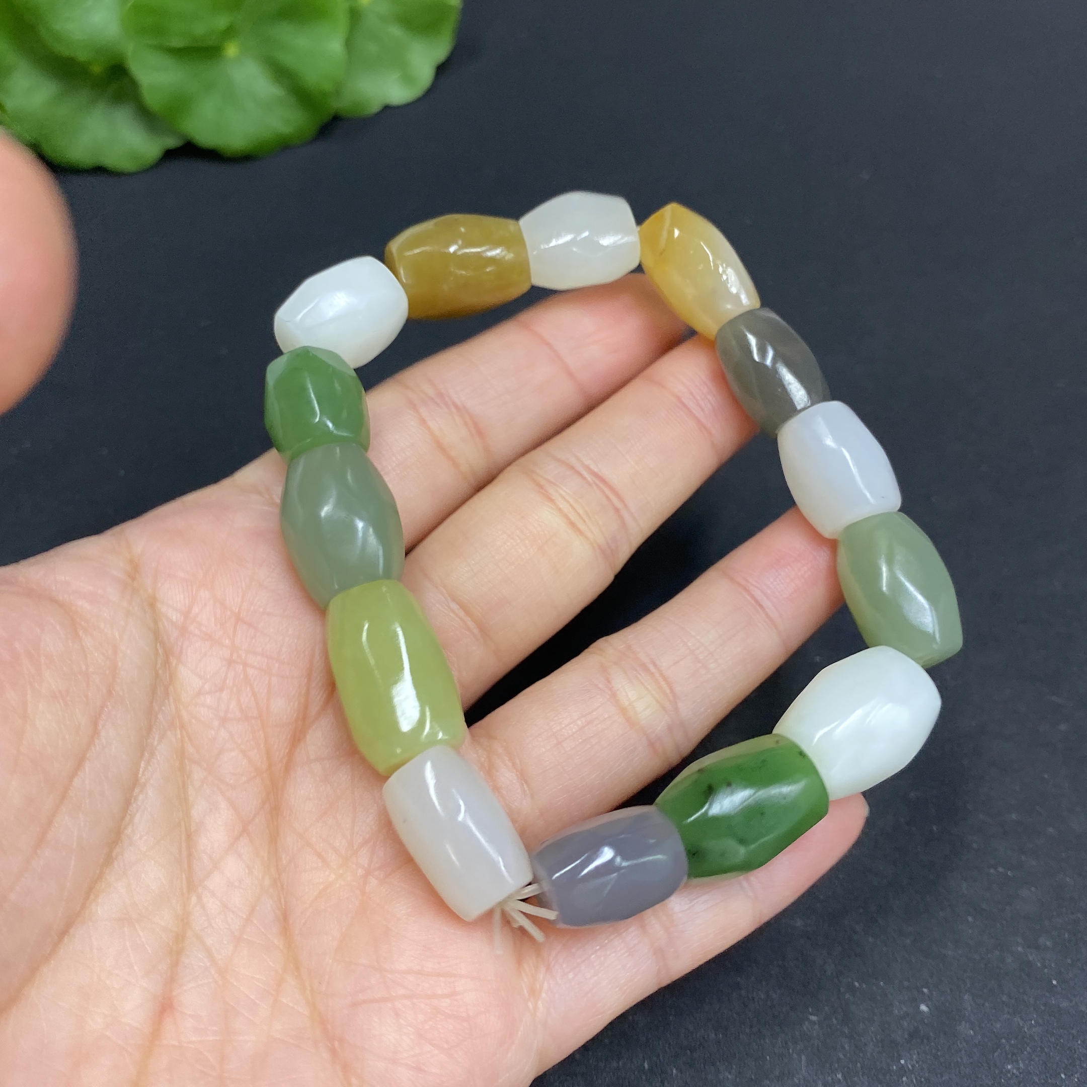 H33939788 Hetian Jade Bracelet Total Weight Approx. 46.6g