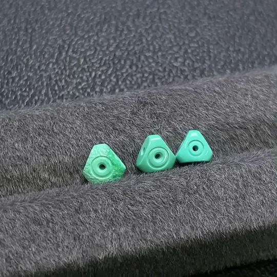 C27158993 Turquoise Pendant (Color Origin Undetermined) Total Weight Approx. 0.73g